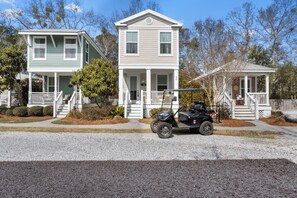 Exterior -  Stylish Downtown Cottage w/ Golf Cart for Rent (Ocean Springs)