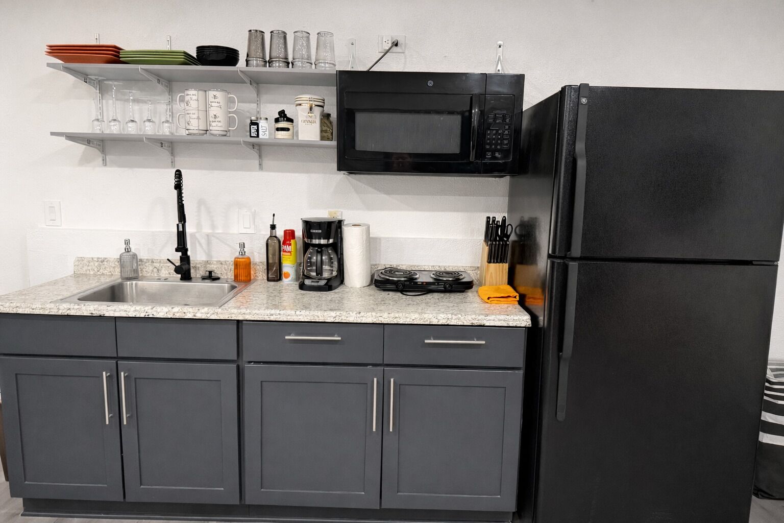 雪櫃、微波爐、爐具、咖啡機/沖茶器