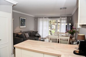 TV - Hüs Frieda - Inviting vacation apartment with lots of comfort and Sylt charm (Keitum)