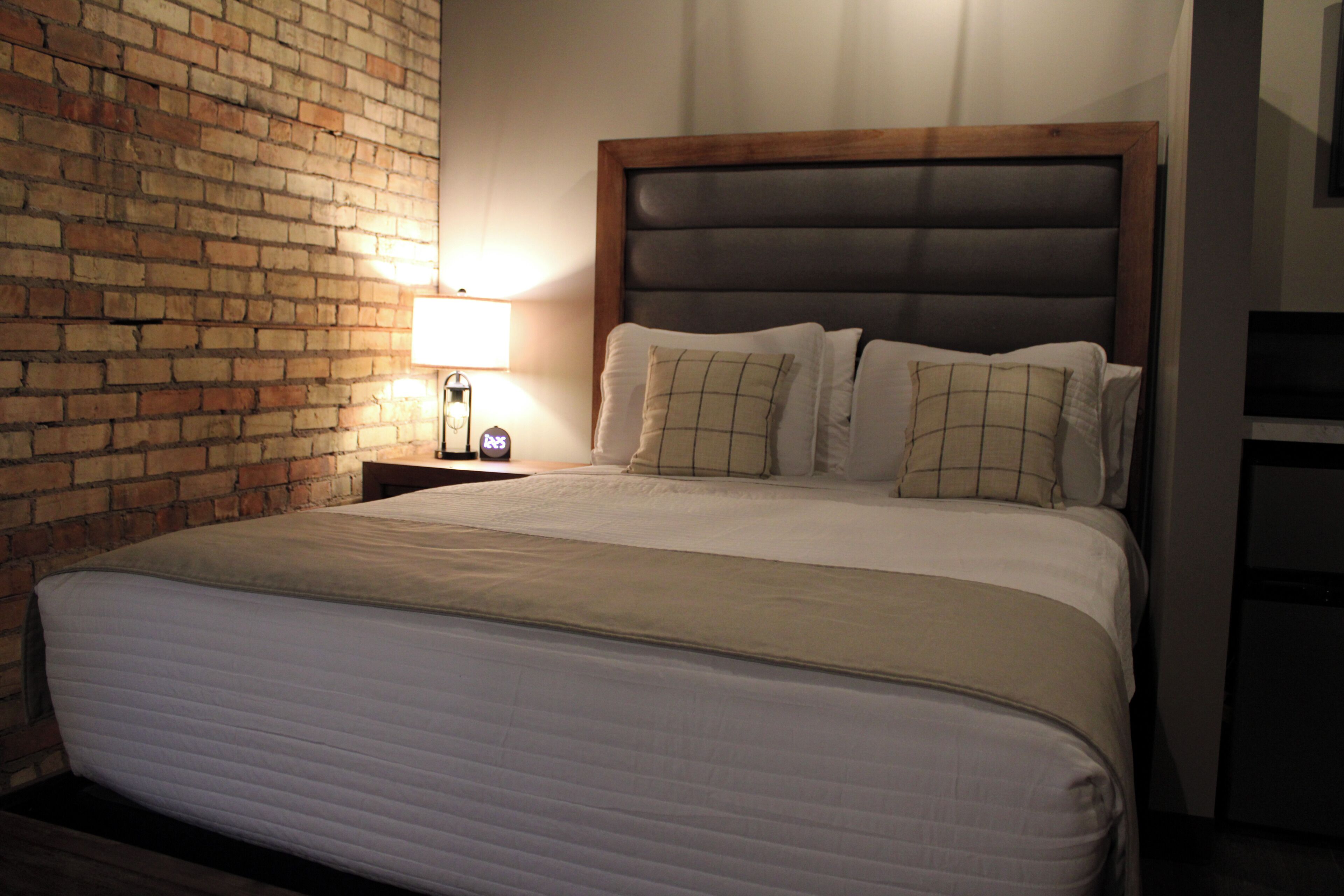 The Rex | Blackout drapes, free WiFi