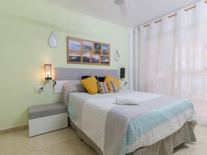 1 bedroom, iron/ironing board, Internet - Beautiful and central apartment with pool 4 pax 200 mts. Salou (Salou)