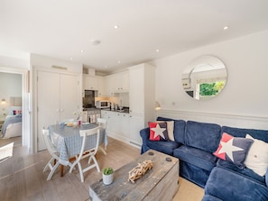 TV - 2 bedroom accommodation in Hallsands (Hallsands)
