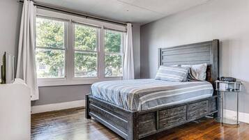 獨棟房屋, 2 間臥室, 非吸煙房, 廚房 | 遮光布/窗簾、熨斗/熨衣板、免費折疊床/加床、免費無線上網