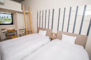 Ullakkohuoneisto, tupakointi kielletty (Twin) | 1 makuuhuone, tallelokero huoneessa, ilmainen Wi-Fi, vuodevaatteet