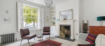 Family House Up To 8ppl w/ Rooftop Terrace