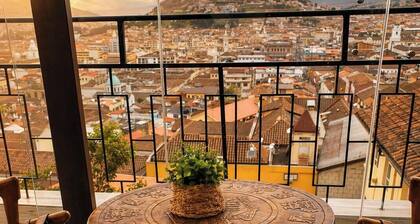 Apartment in Centro Historico with view of the Panecillo