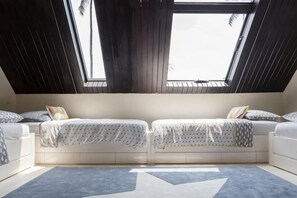 Unclassified image, 5 of 29, button - Fashionable Villa Malabar Beachfront 5 Bedrooms Plus 2 Kid's Bedrooms 10+6 (Koh Samui)