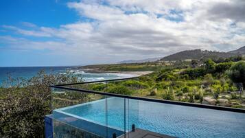 Luxury House, 3 Bedrooms, Private Pool, Bay View