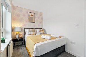 2 Schlafzimmer, Bügeleisen/Bügelbrett, WLAN, Bettwäsche