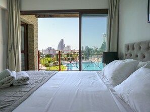 3 bedrooms, iron/ironing board, WiFi, bed sheets - Aqua House Valentino (Limassol)