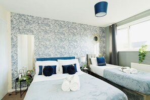 3 Schlafzimmer, Bügeleisen/Bügelbrett, WLAN, Bettwäsche