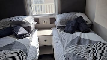 3 Schlafzimmer, BĂŒgeleisen/BĂŒgelbrett, WLAN, BettwĂ€sche