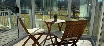 Cozy countryside getaway in downtown Forks, Washington.