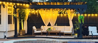 Frisco Luxury Retreat, Oasis backyard, Private Pool & FREE Heated Spa