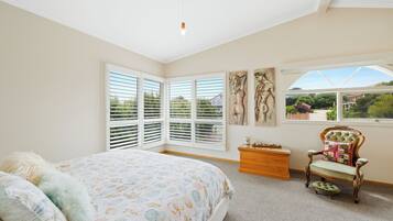 4 slaapkamers, een strijkplank/strijkijzer, wifi, beddengoed