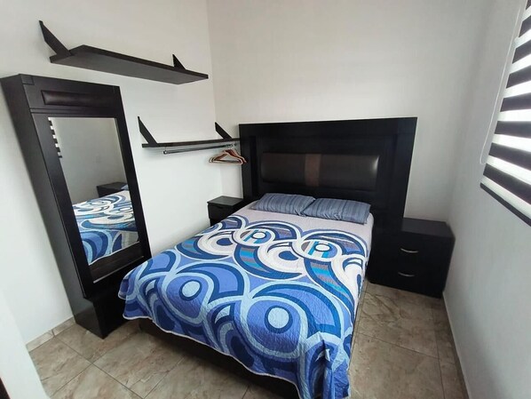 4 bedrooms, WiFi, bed sheets