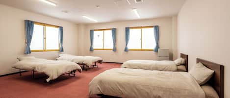 Basic Quadruple Room, Multiple Beds, Mountain View | Bed sheets