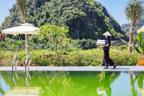 Outdoor pool - Trang An Ecorest Resort & Spa (Hoa Lu)