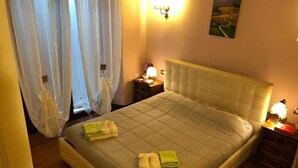 2 bedrooms, iron/ironing board, WiFi, bed sheets - CASAL TREGGIA - Val d'orcia  Immersed in the evocative setting of the Val d'Orcia (Radicofani)