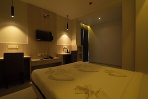 Premium Double Room | Free WiFi, bed sheets