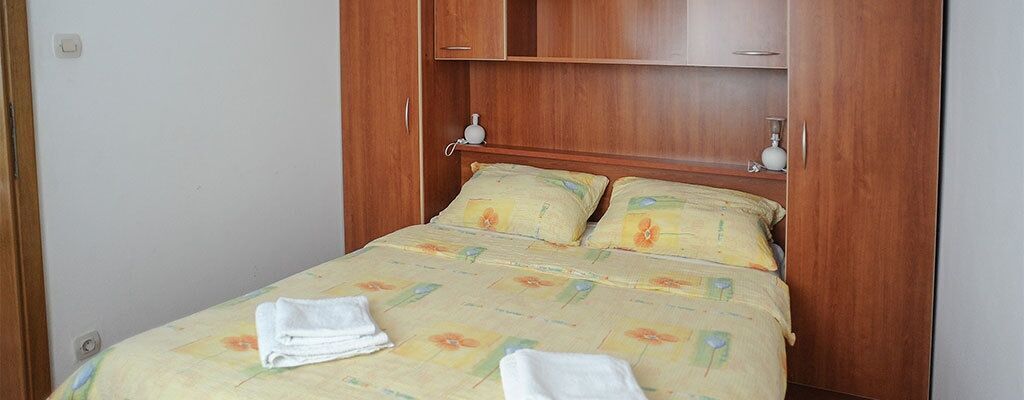 Apartments Brano (10869-a2) - Novalja - Island Pag - Mandre