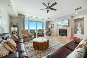 Télévision, cheminée