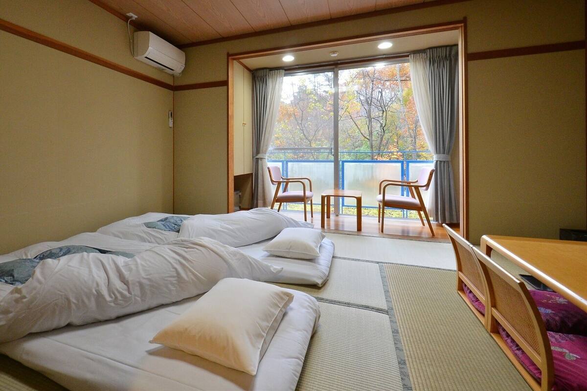 Standard Room, Non Smoking | Desk, free WiFi