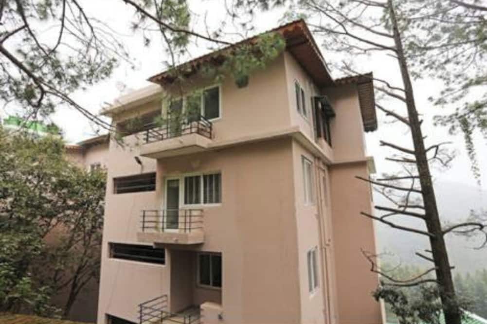 Neem Karoli Green valley luxury Villa