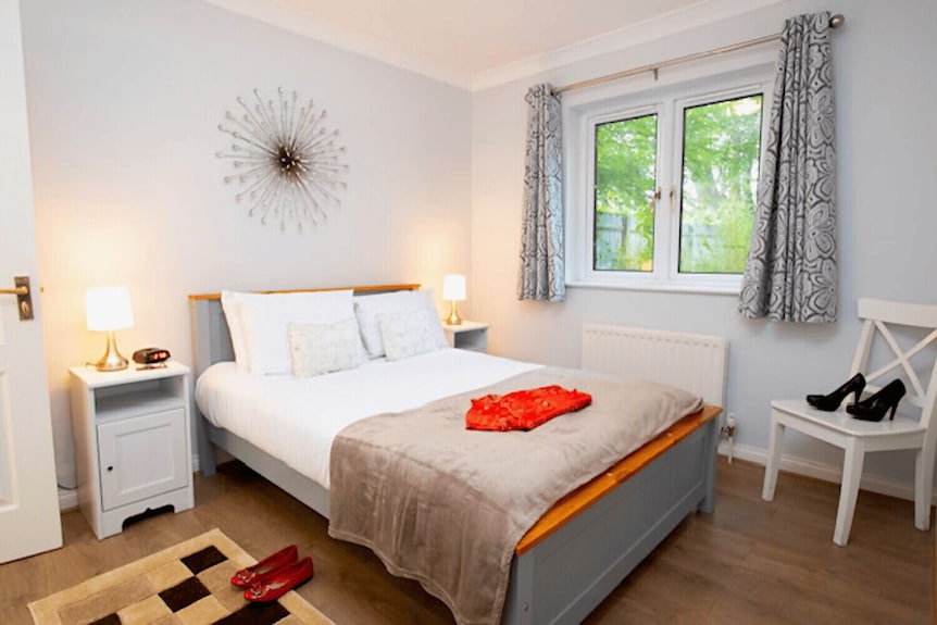 Stylish Bracknell Two Bedroom Apartment - Bracknell