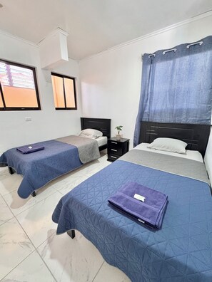 1 bedroom, WiFi, bed sheets - Global House Apartamento 2 Alajuela a 10 minutos del Aeropuerto Juan Santa María (Alajuela)