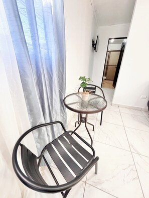 Dining - Global House Apartamento 2 Alajuela a 10 minutos del Aeropuerto Juan Santa María (Alajuela)