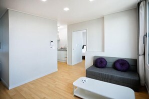 Room - The Naeun Stay (Seogwipo)