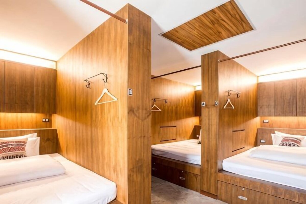 Queen Sized Bed Room