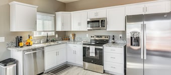 3 Mi to Tucson Mall: Home w/ Large Outdoor Space!
