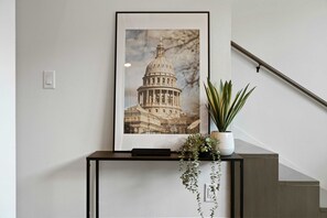 Interior - Charming Loft in DT ATX | Short Walk to Rainey St (Austin)