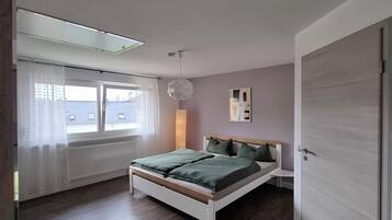 1 Schlafzimmer, Bügeleisen/Bügelbrett, Reisekinderbett, kostenloses WLAN