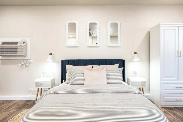 デスク、アイロン / アイロン台、旅行用ベビーベッド、WiFi