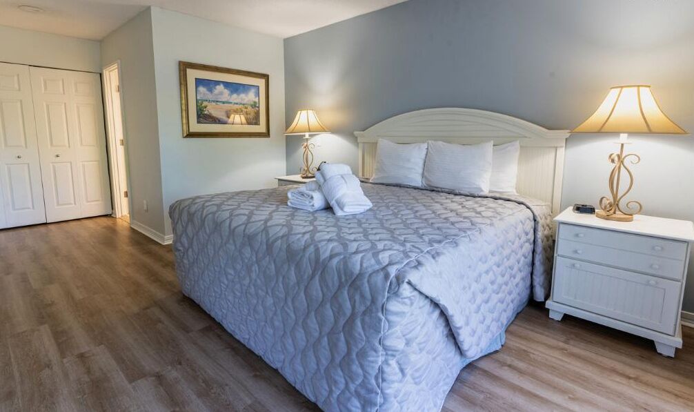 3 室のベッドルーム、アイロン / アイロン台、WiFi (無料)、ベッドシーツ