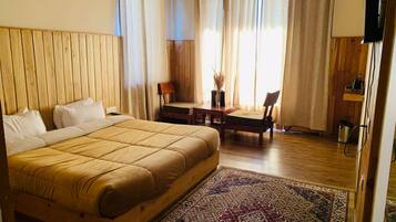 Luxury Double Room, 1 King Bed, Balcony, Mountain View | Premium bedding, individually decorated, individually furnished, desk