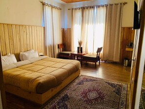 Luxury Double Room, 1 King Bed, Balcony, Mountain View | Premium bedding, individually decorated, individually furnished, desk - The Bulevar-Whispering Willow (Lahul)