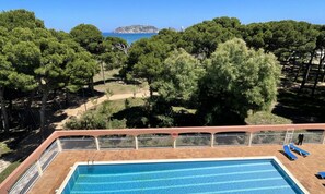 Utomhuspool