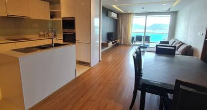 2-bedroom condo in charming Tambon Patong with WiFi, fitness room