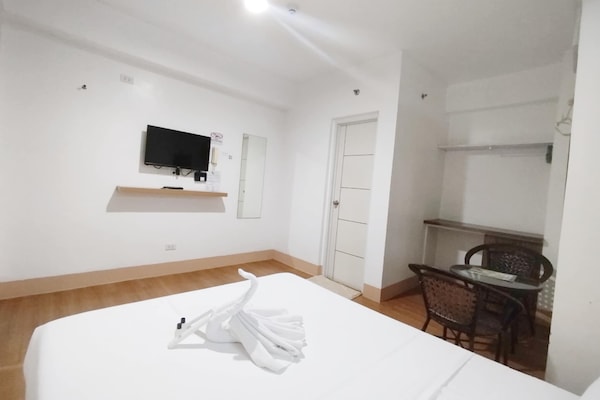 Superior-Zimmer, 1 Schlafzimmer | Individuell eingerichtet, Schreibtisch, kostenloses WLAN, Bettwäsche