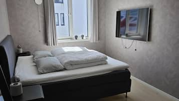 1 quarto, acesso à internet, roupa de cama