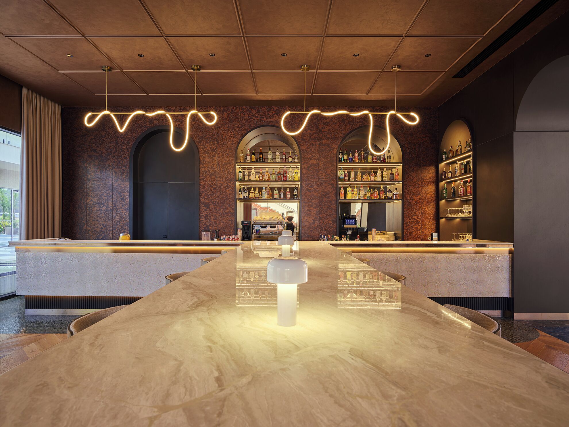 Lobby-lounge