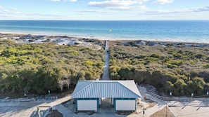 Beach nearby - The Palmetto Blue by AvantStay | Steps to Beach, Ocean Views (Inlet Beach)