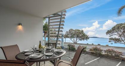 Paihia Beach Front 2 bedroom Apartment