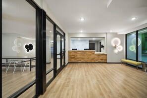 Lobby - ECHO Suites Extended Stay by Wyndham Houston Pasadena Fwy Pl  (Pasadena)