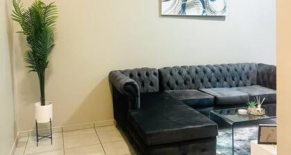 Alice's Place -Power Back Up- Pool & Cinema & More in vibrant Johannesburg