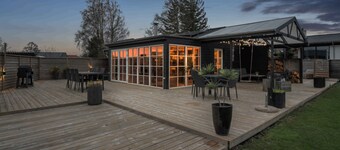 Super cozy holiday home in Nordic style in Høll